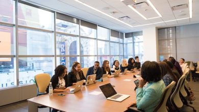 how-heads-of-operations-use-strategic-communication-to-align-cross-functional-teams